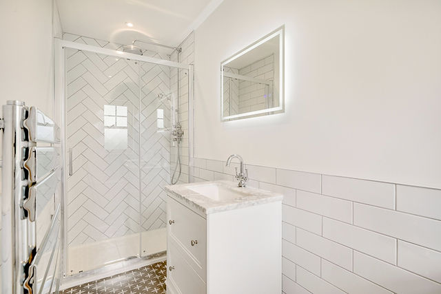 Huby Bedroom Ensuite 3